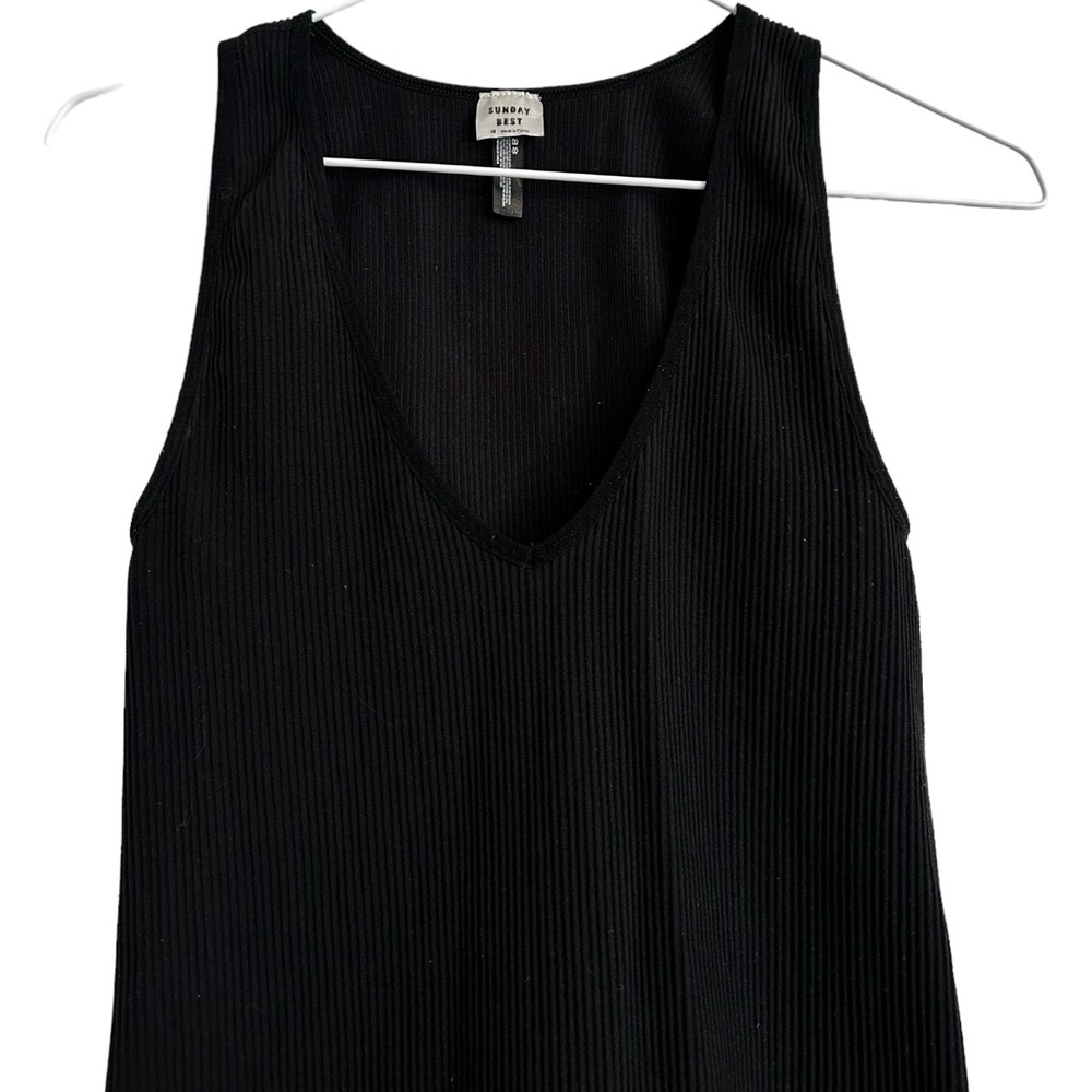 Aritzia Sunday Best Womens Bodysuit Ribbed Knit V-Neck Size Medium - Picture 3 of 5